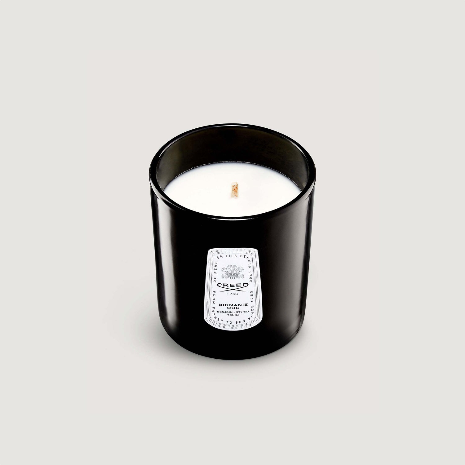 Oud best sale smelling candles