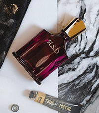 Bottle Engraving carmina engraved in gold with H.S.D